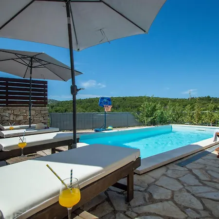 Feriehus Dalmacia By Interhome Šibenik