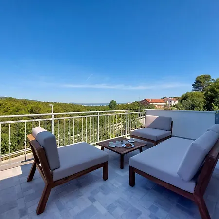 Dalmacia By Interhome