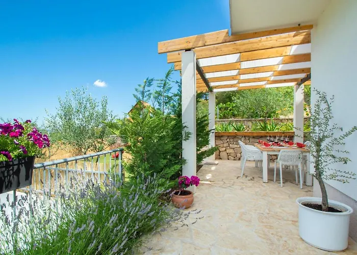 Dalmacia By Interhome Vakantiehuis *