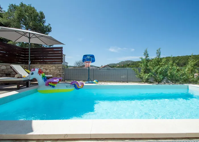 Vakantiehuis Dalmacia By Interhome *